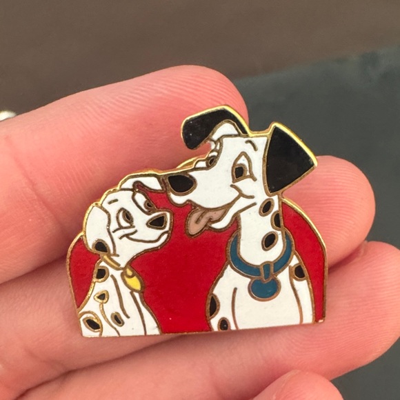 Disney 101 Dalmatians Dog Pin - Red and White - Picture 6 of 6